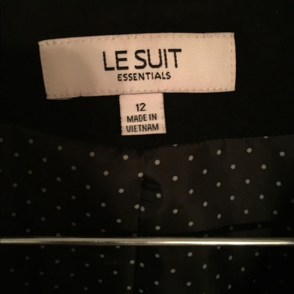 Le Suit women’s suit - Picture 3 of 4